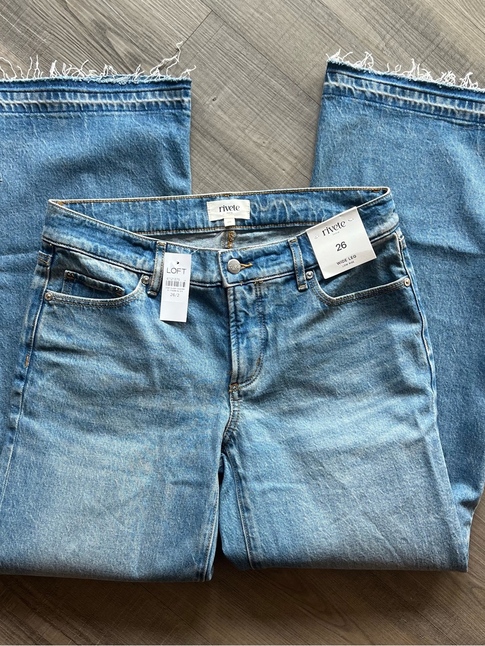 LOFT Rivete Let Down Hem Low Rise Wide Leg Jeans - Picture 4 of 7